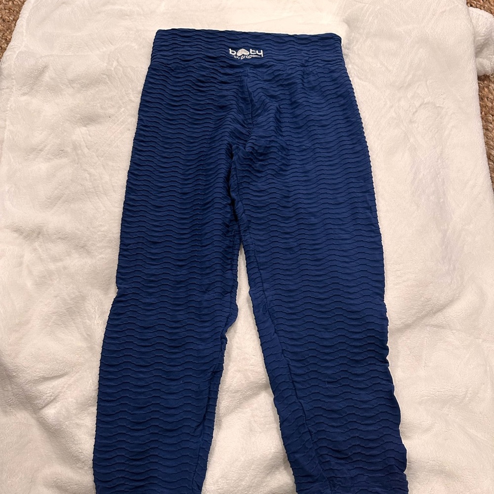 Barely worn marinho (navy blue) cropped original BBB leggings